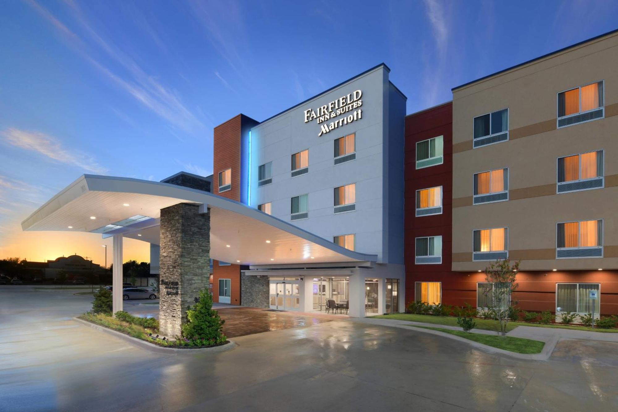 Fairfield Inn & Suites By Marriott Fort Worth South/Burleson Eksteriør bilde